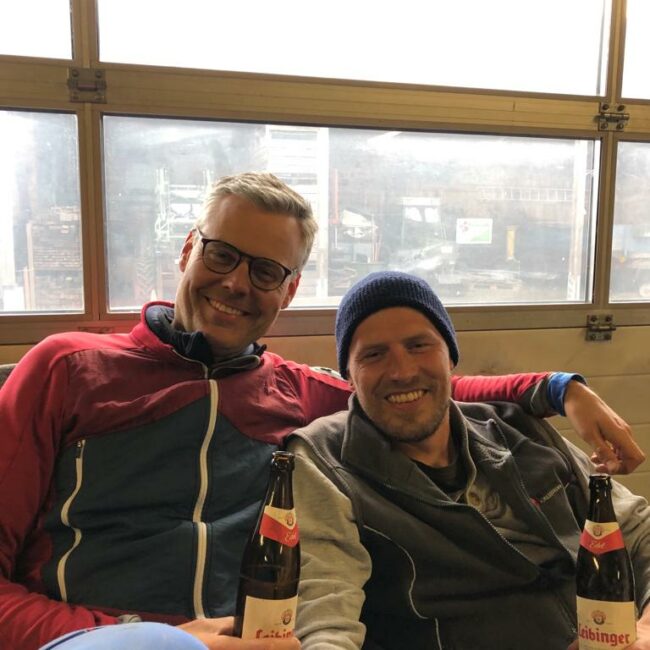 0C3B1ECB AE9C 4C21 BA57 0BB13A4638B2