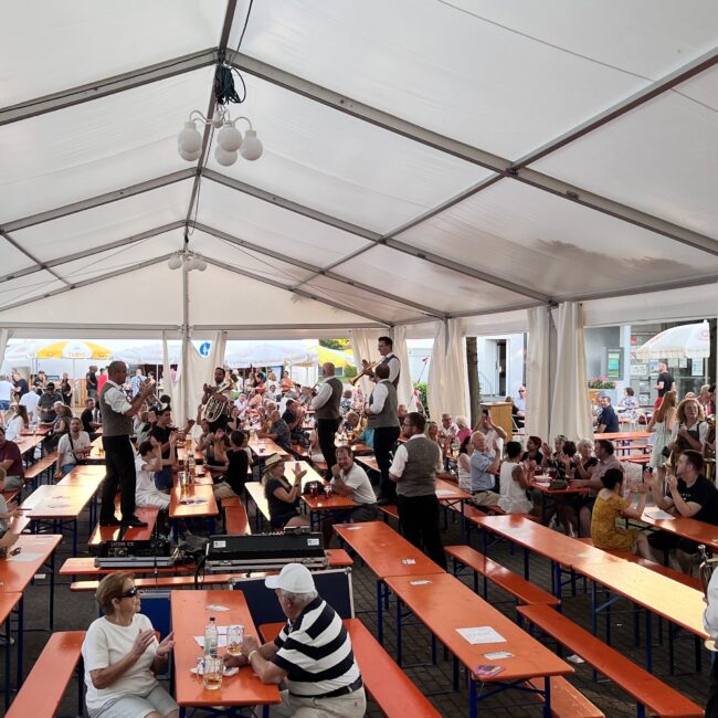 17A9C52B 2D49 4094 978F 9CC8ABF47B0C