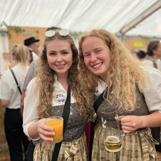 2FEAC10B C3E9 4666 8BBA 239FF32963BA