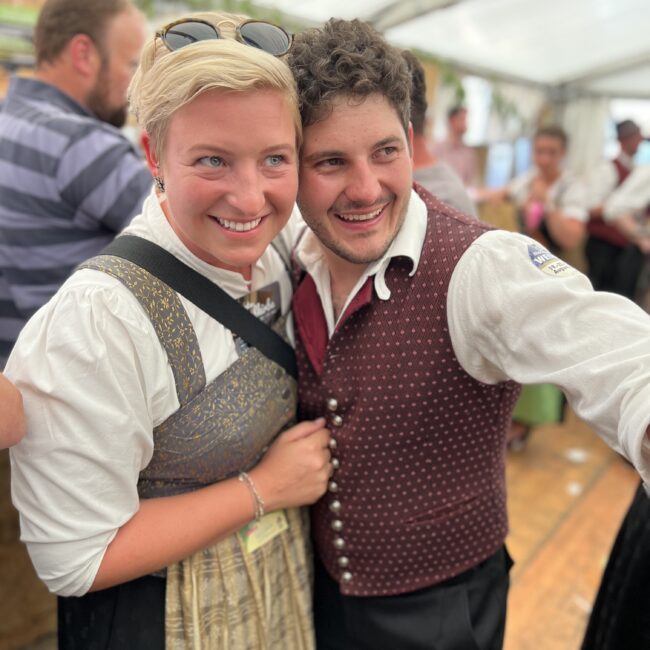 3A3C4609 4C3C 4589 83E4 BE079D74BFD9