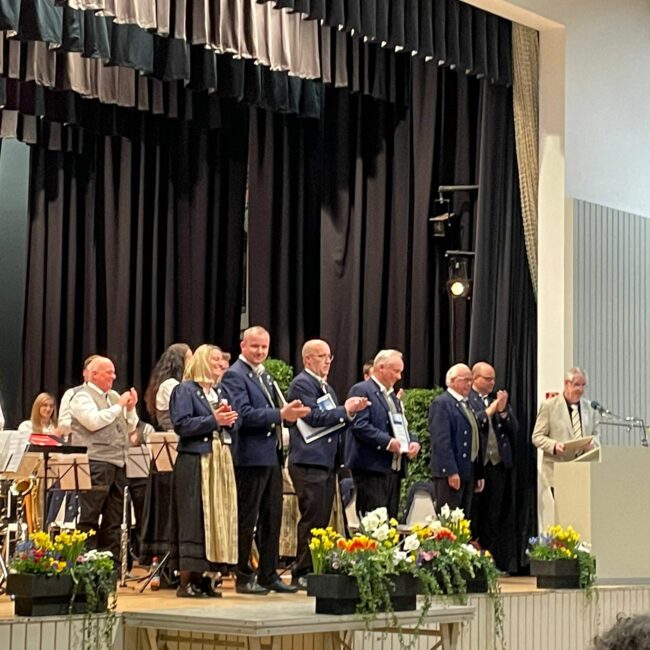 4345BADE 96D2 42BA B78E 7151676306C8