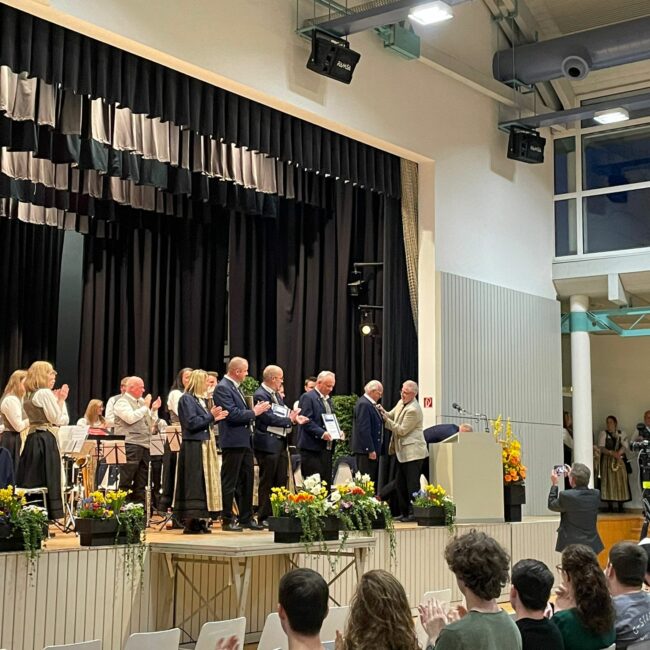 4AE21B5D 0672 450D 9880 BC2641405B26