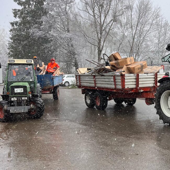 A649D33F 5D24 40EC 94E6 FD99950A6698