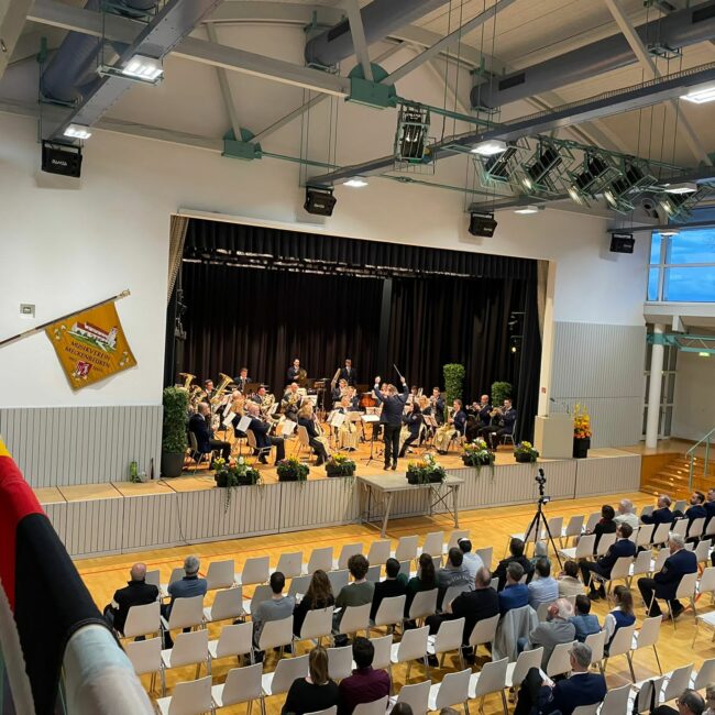 C1A55951 F176 4064 9E43 BCDB501EDD34