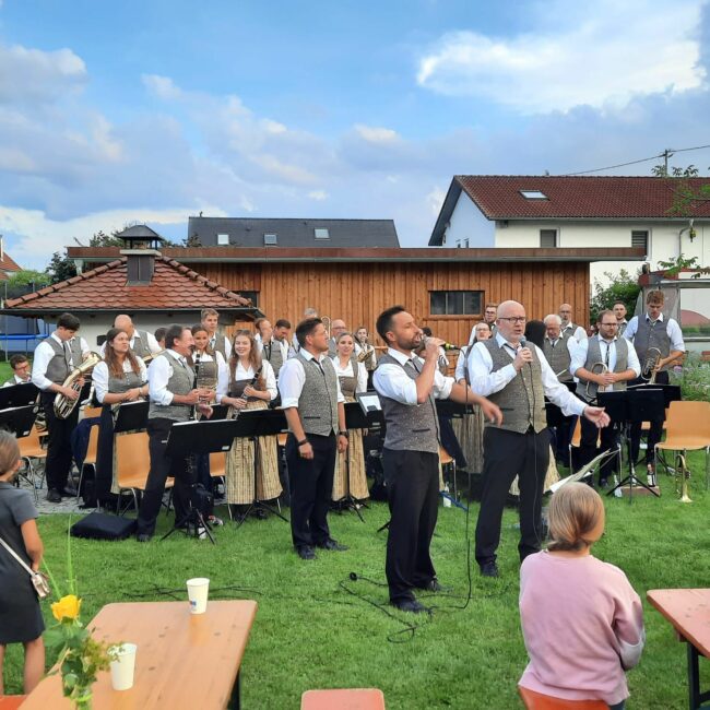 D2C3E279 4DA5 4D28 B795 CCDEDDCB4A7A