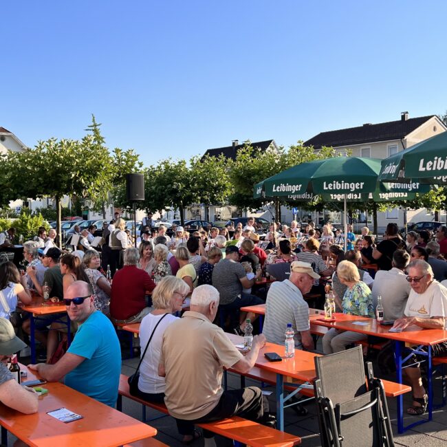 E49F8DC4 9388 4376 ADDF B45AA48EF504