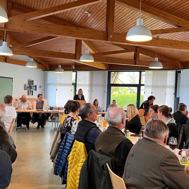 F0E4CA8C 5BFB 4F28 B24E 9A11E5EAB82E