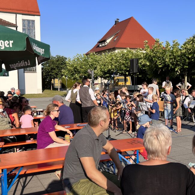 F2B85F6E 1A96 46F8 BC77 5BFA94132370