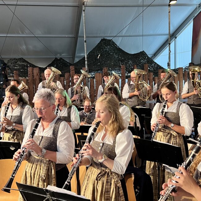 0596B01E 1136 4D52 AAF8 9DCC4559521E