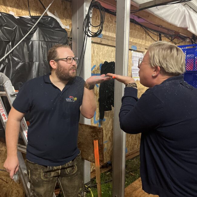 22 08 20 02 36 24 0445