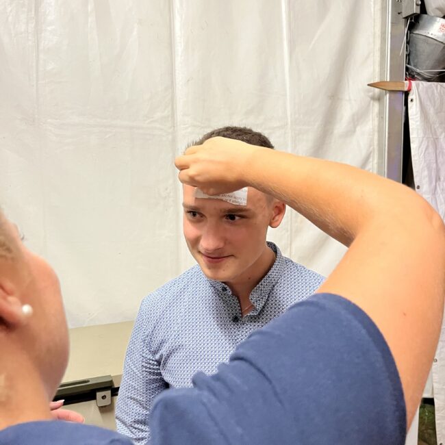 22 08 21 22 59 21 0542