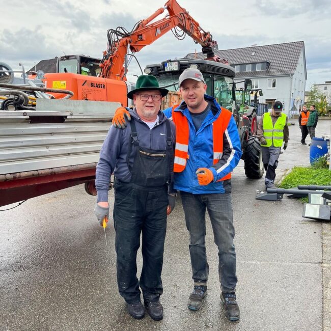 22 10 23 11 24 09 1163