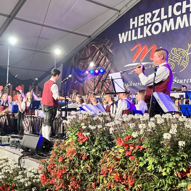 38145B9F 51ED 49DF 8673 2E61DC489C4E