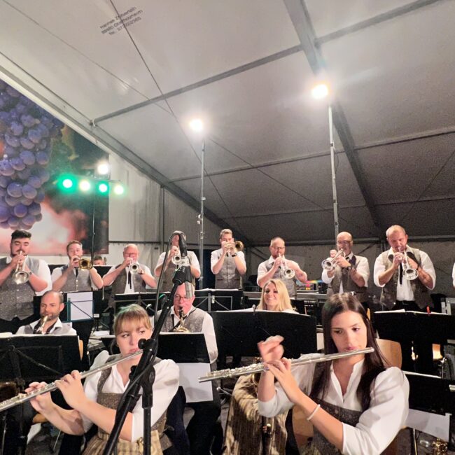 A58D5AE1 AA44 42DD A0BE 5BB6F0DF4588