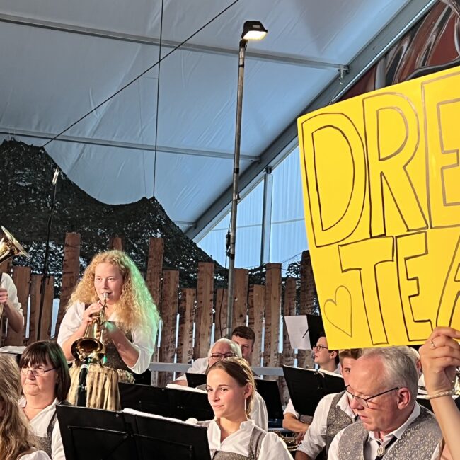 AABB98EA 29D8 4305 8D7A FF20170A8092