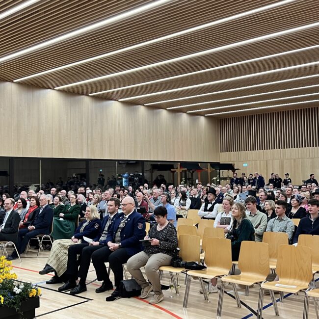 23 03 31 20 17 51 4385