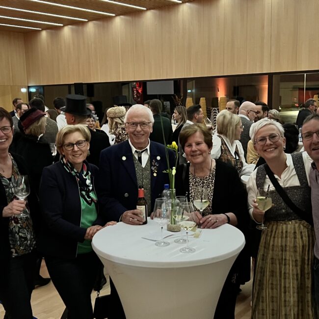 23 03 31 23 03 34 4474