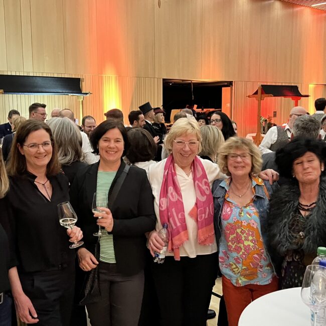 23 03 31 23 11 00 4503