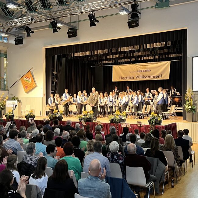 23 04 01 19 31 49 4592