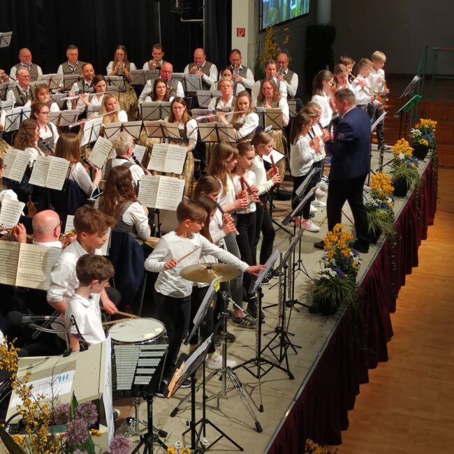 23 04 01 23 33 12 4637