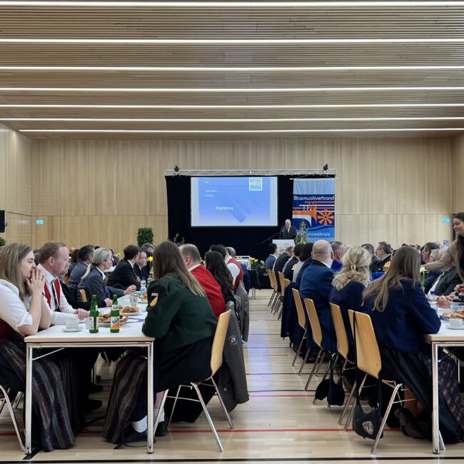 23 04 02 10 05 12 4675