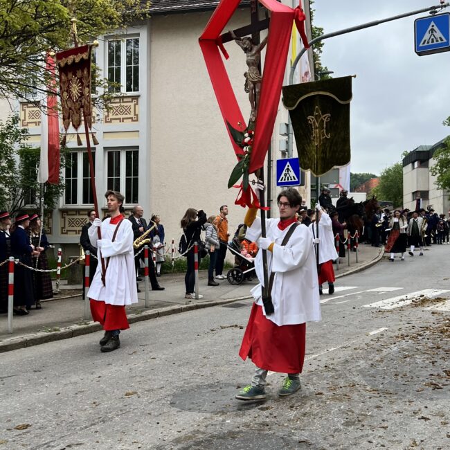 23 05 19 08 25 42 5614