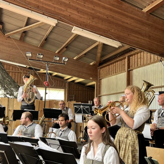 23 05 28 11 33 42 6196