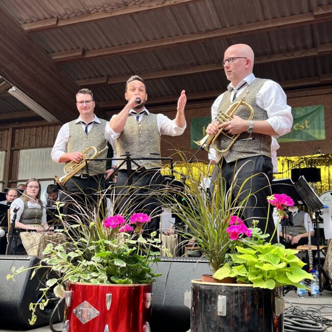 23 05 28 11 47 11 6211