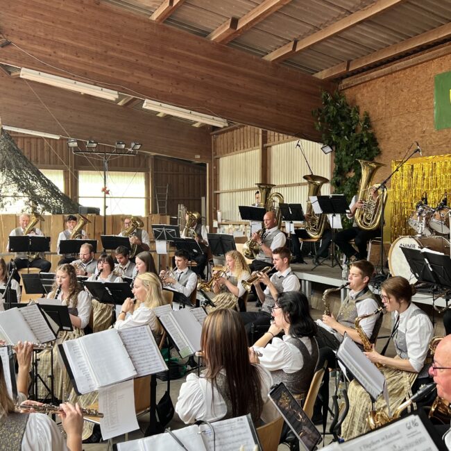 23 05 28 11 48 38 6218