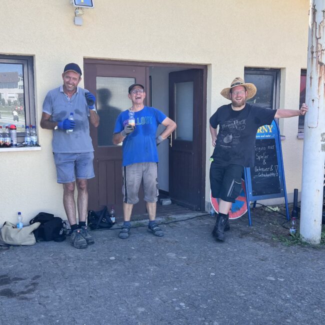 23 08 11 14 47 36 9099