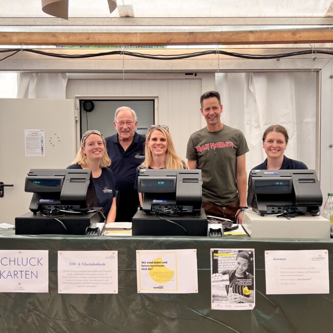 23 08 18 18 37 06 9434