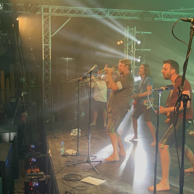 23 08 18 21 13 13 9580