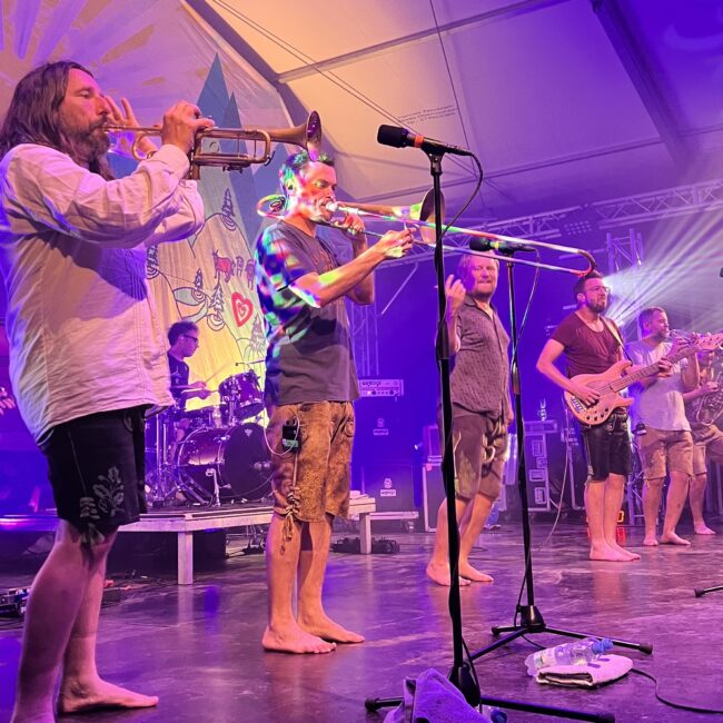 23 08 18 21 19 05 9660