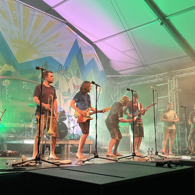 23 08 18 22 50 31 9749