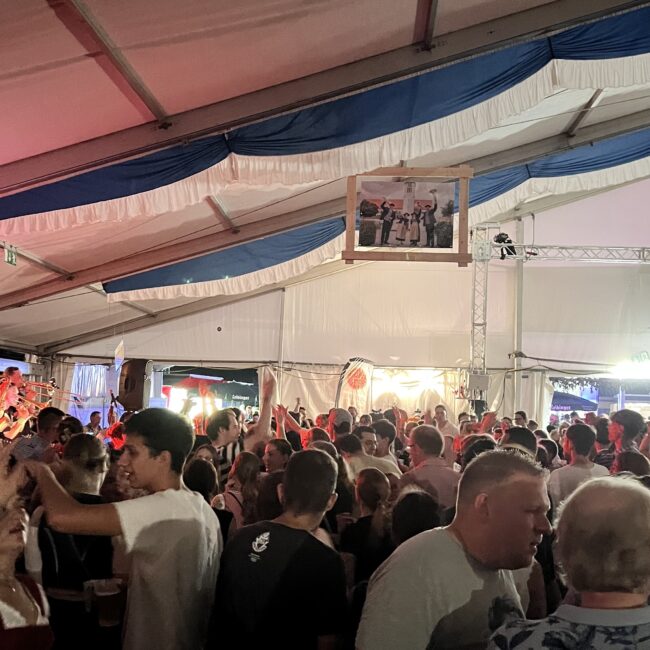 23 08 18 23 40 39 9807