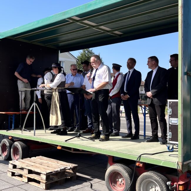 23 08 20 10 50 17 0126