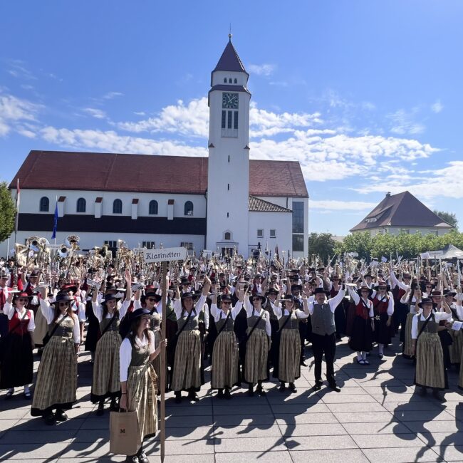 23 08 20 11 08 56 0174