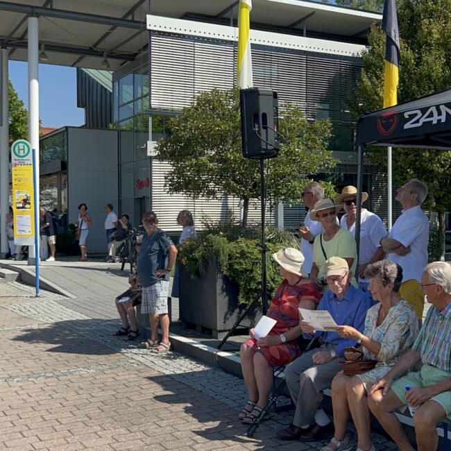 23 08 20 11 37 19 0206