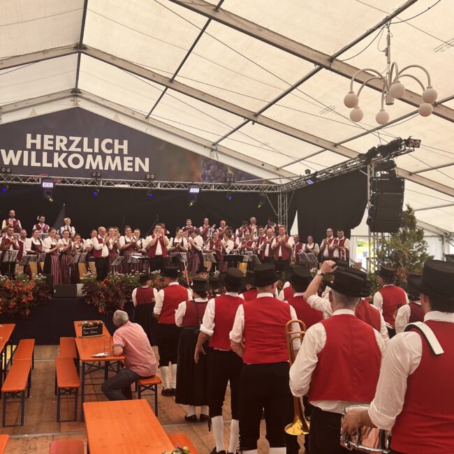 23 08 20 11 47 15 0244