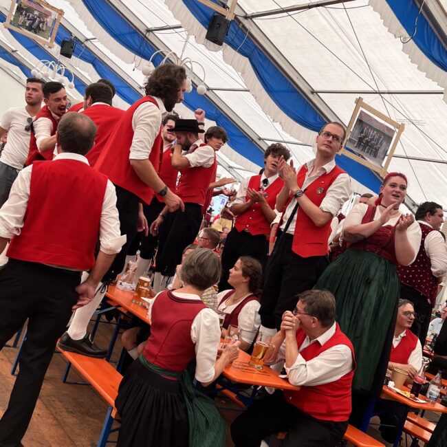 23 08 20 12 38 12 0272