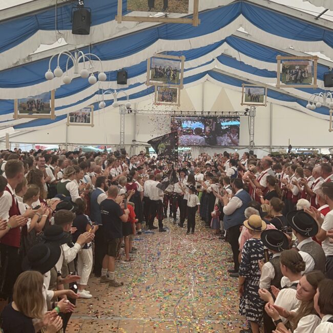 23 08 20 13 35 19 0588