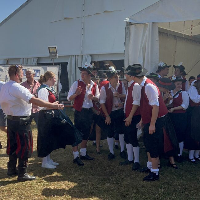 23 08 20 15 05 33 0683