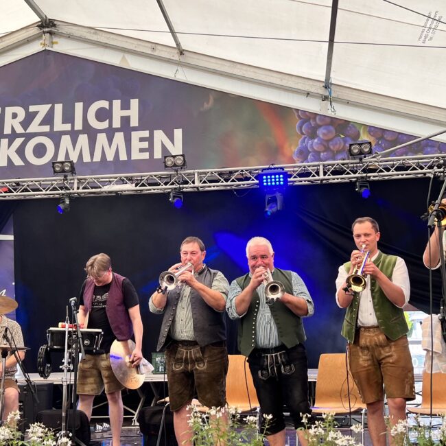 23 08 20 15 49 00 0715