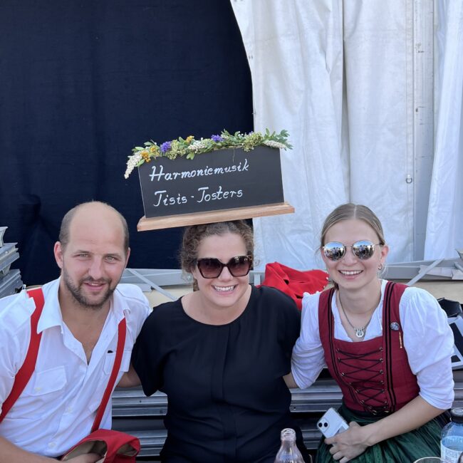 23 08 20 15 57 55 0732