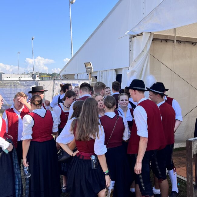 23 08 20 16 40 17 0769