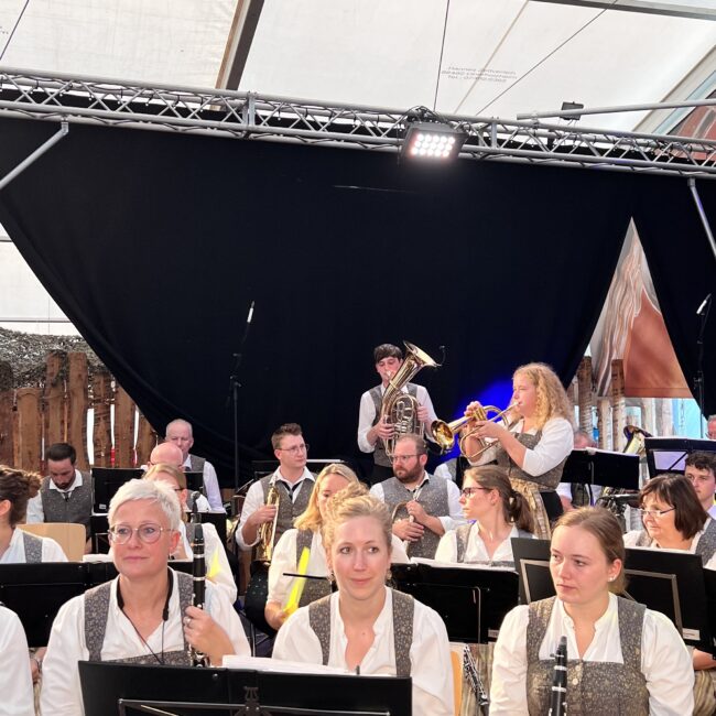 23 08 21 19 49 33 0940