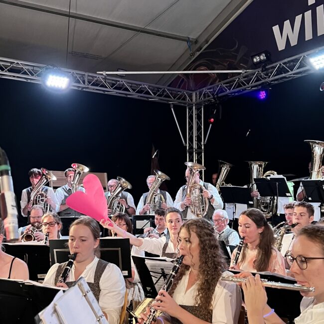 23 08 21 23 11 25 1151