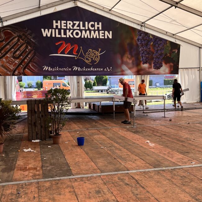 23 08 22 10 03 45 1261