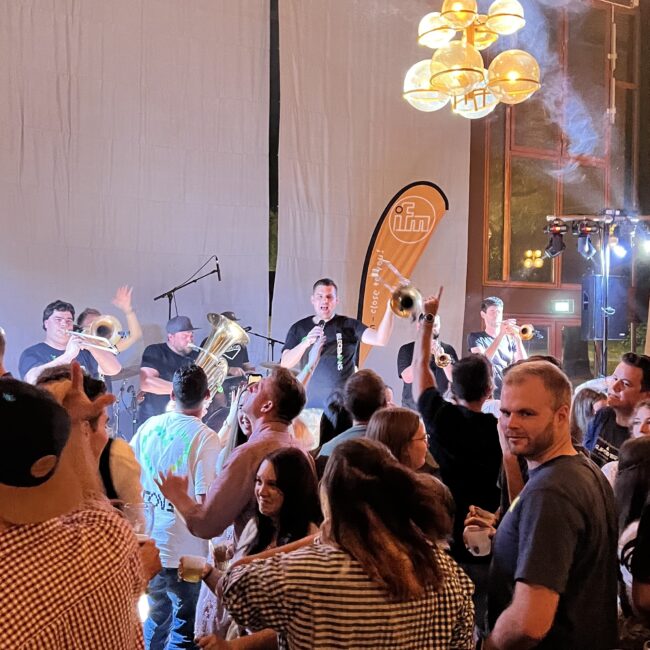 23 10 15 11 10 18 2898