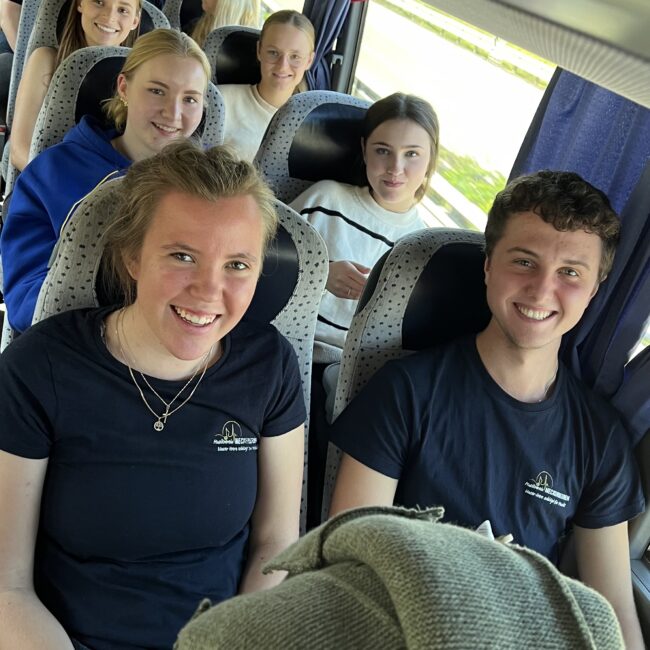 24 09 20 14 53 11 3677